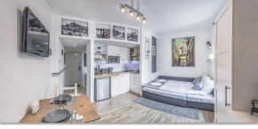 Elegant Peaceful Studio in the Heart of the City